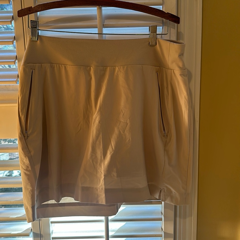 Athleta khaki 14 Soho Skort